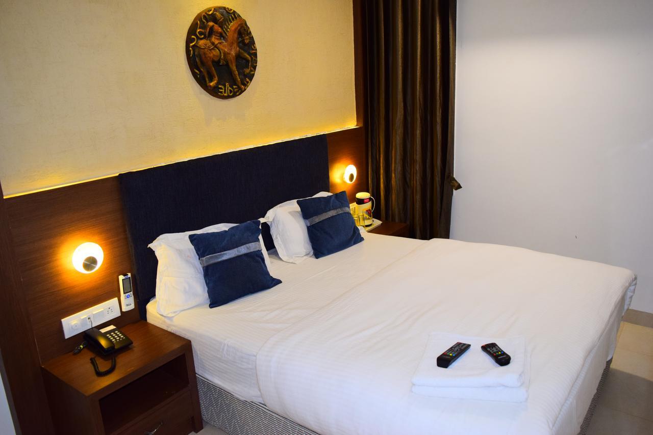 Hotel Chandragupta Ujjain Dış mekan fotoğraf