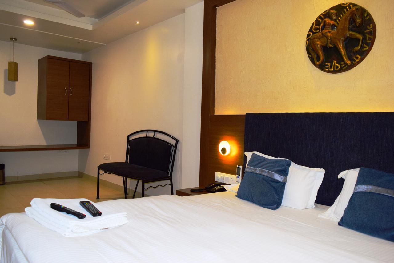 Hotel Chandragupta Ujjain Dış mekan fotoğraf