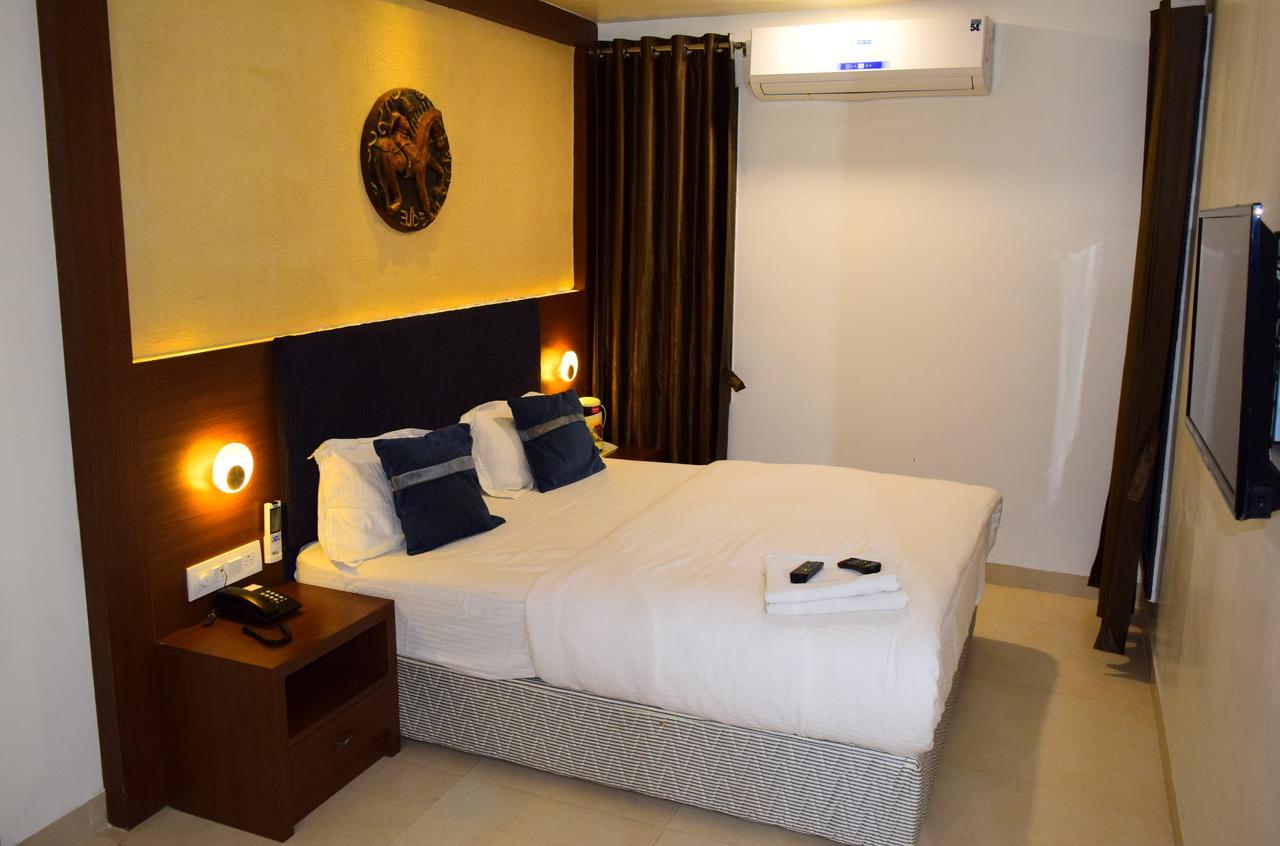 Hotel Chandragupta Ujjain Dış mekan fotoğraf